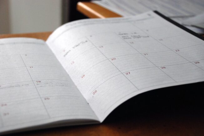4 motive pentru care să adăugați o slujbă de rugăciune regulată în calendarul bisericii